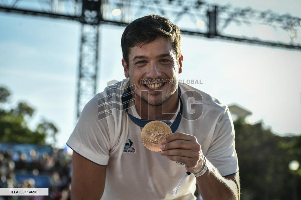 Paris 2024 - Fans cheer medalists at the Parc des Champions in Paris FA