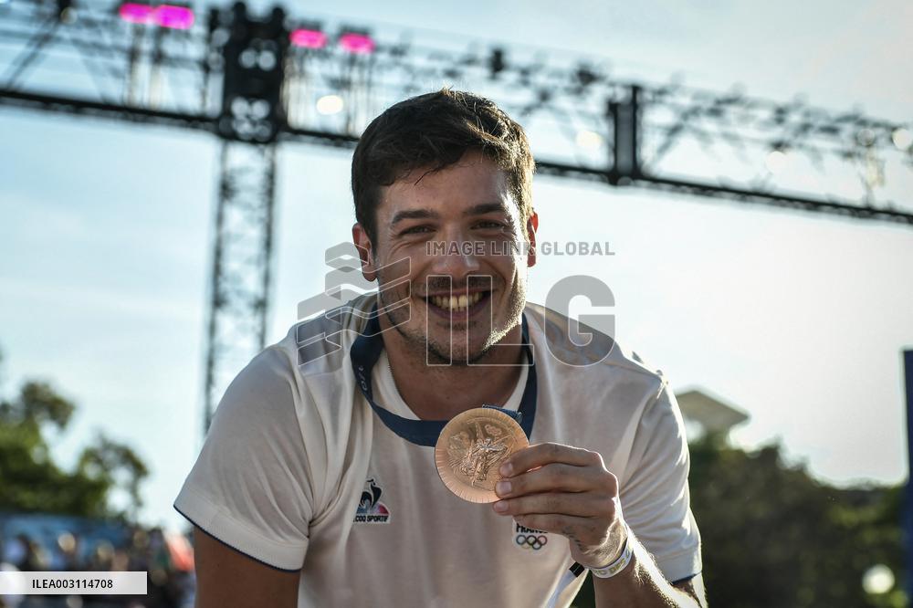 Paris 2024 - Fans cheer medalists at the Parc des Champions in Paris FA