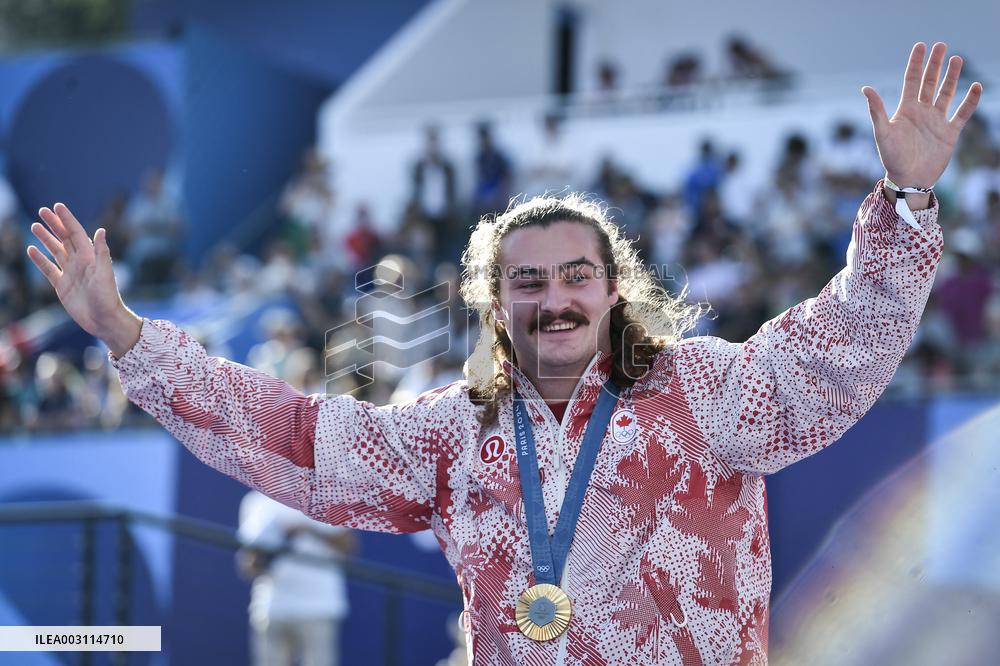 Paris 2024 - Fans cheer medalists at the Parc des Champions in Paris FA