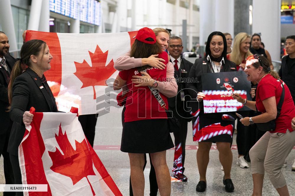 Paris 2024 - 3 Times Gold Medallist Summer McIntosh Returns To Canada