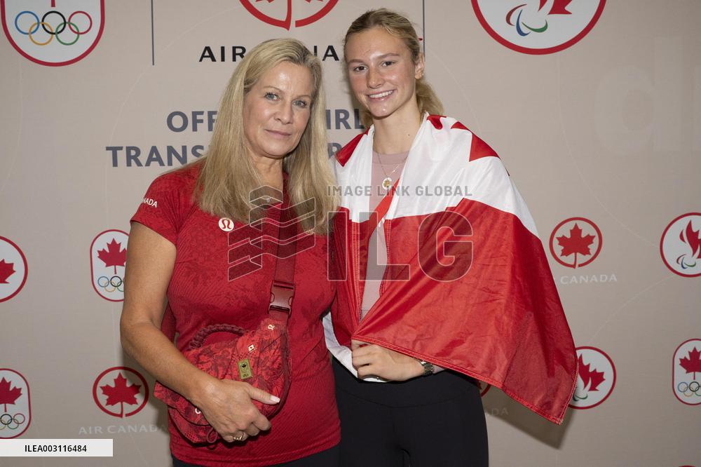 Paris 2024 - 3 Times Gold Medallist Summer McIntosh Returns To Canada