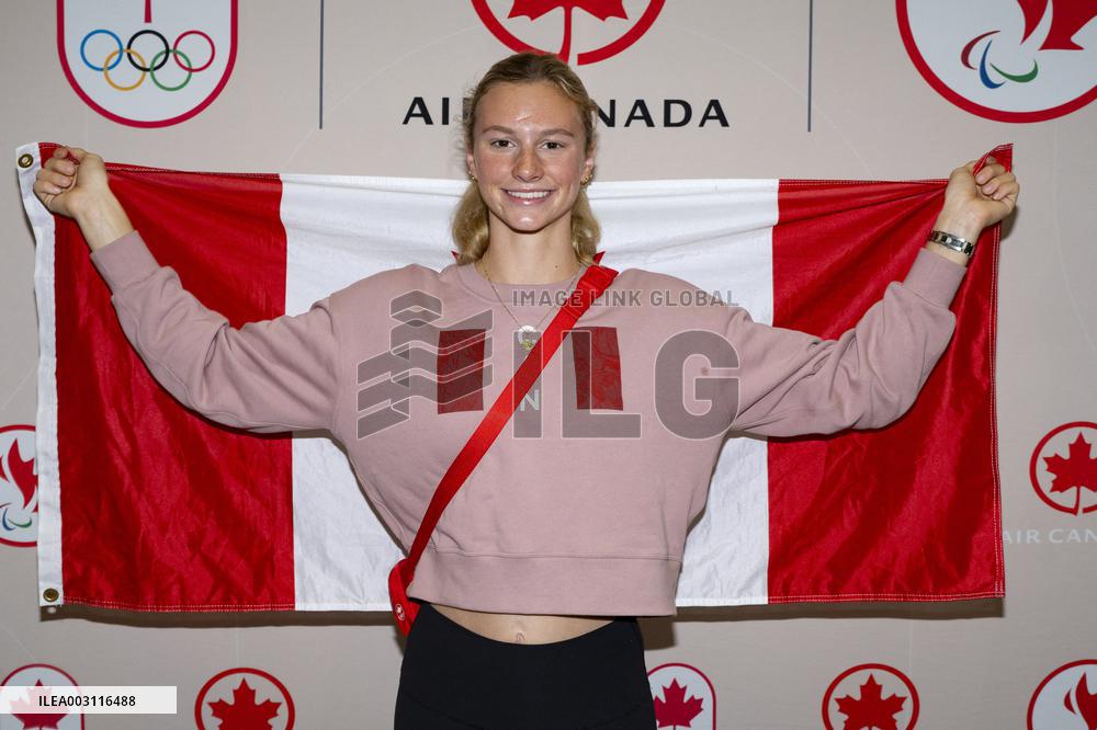 Paris 2024 - 3 Times Gold Medallist Summer McIntosh Returns To Canada
