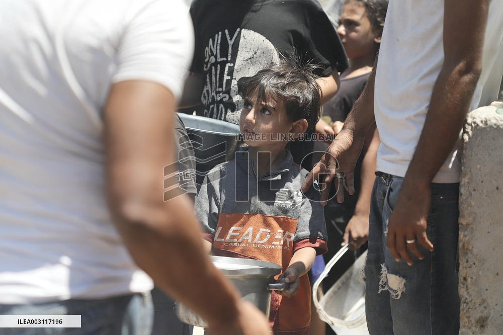 9 Out Of 10 Children In Lack Food For Growth - Gaza