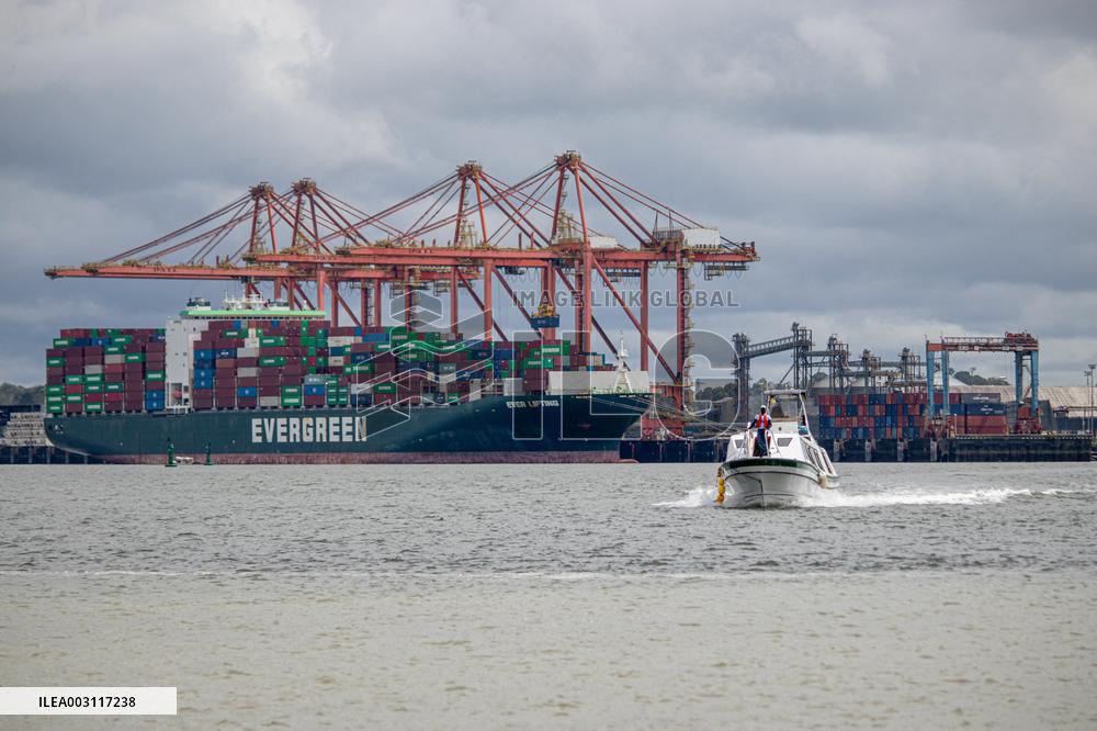 Buenaventura Port Daily Life