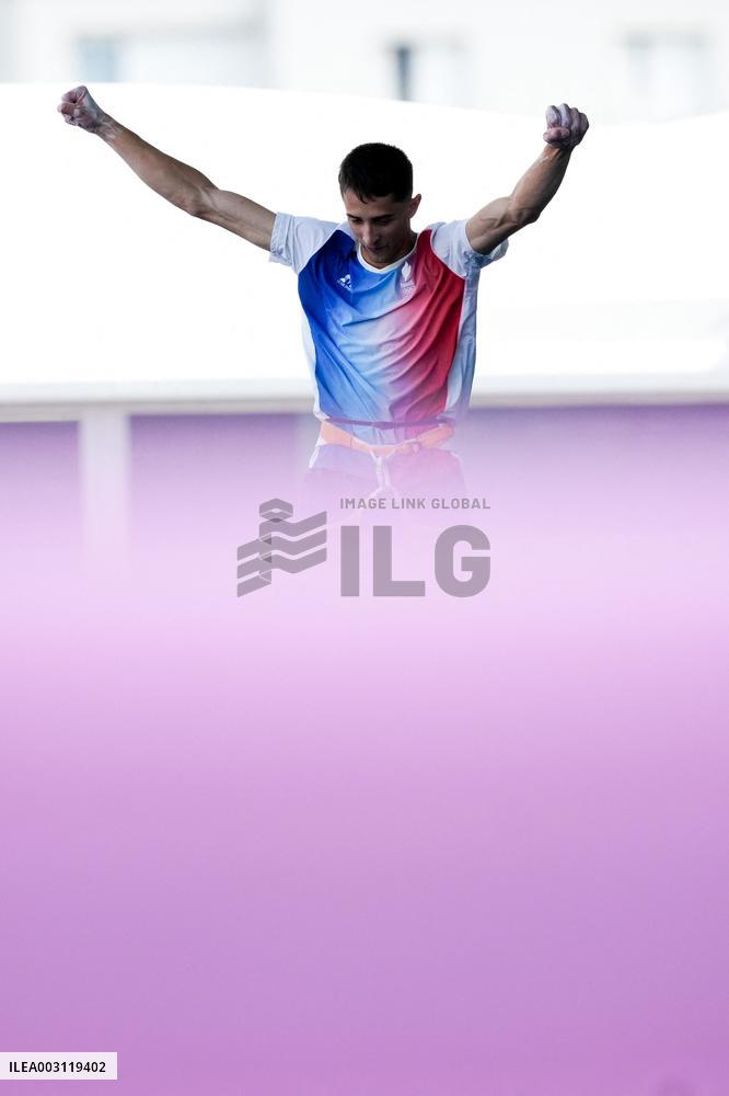 Paris 2024 - Men’s Boulder And Lead Semi Final