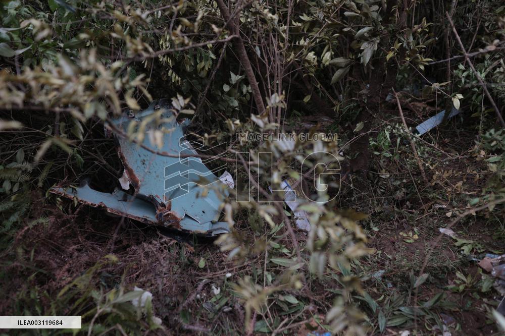 PhotoFlash | Helicopter crash in Nepal kills pilot, 4 Chinese passengers