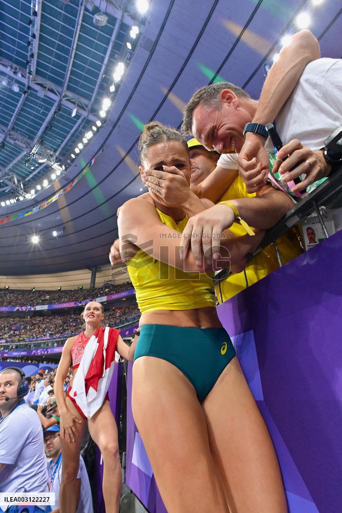 Paris 2024 - Pole Vault - Nina Kennedy Wins Gold