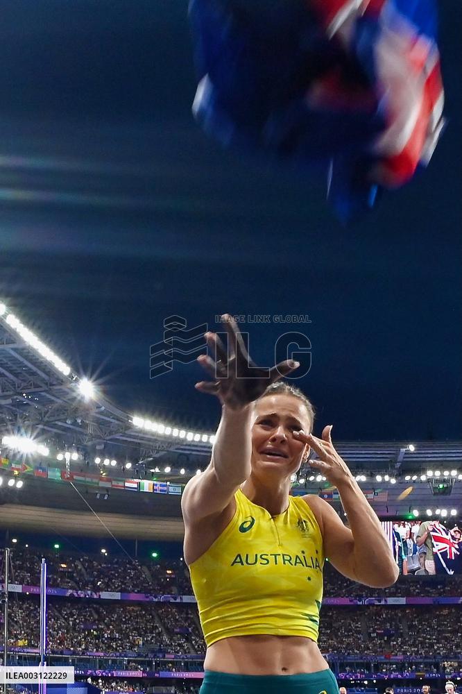 Paris 2024 - Pole Vault - Nina Kennedy Wins Gold