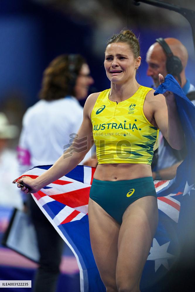 Paris 2024 - Pole Vault - Nina Kennedy Wins Gold