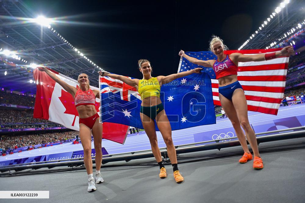 Paris 2024 - Pole Vault - Nina Kennedy Wins Gold