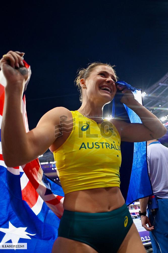 Paris 2024 - Pole Vault - Nina Kennedy Wins Gold