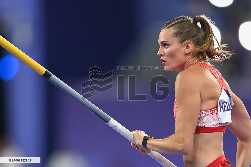 Paris 2024 - OnlyFans Star Alysha Newman Takes Bronze In Women’s Pole Vault