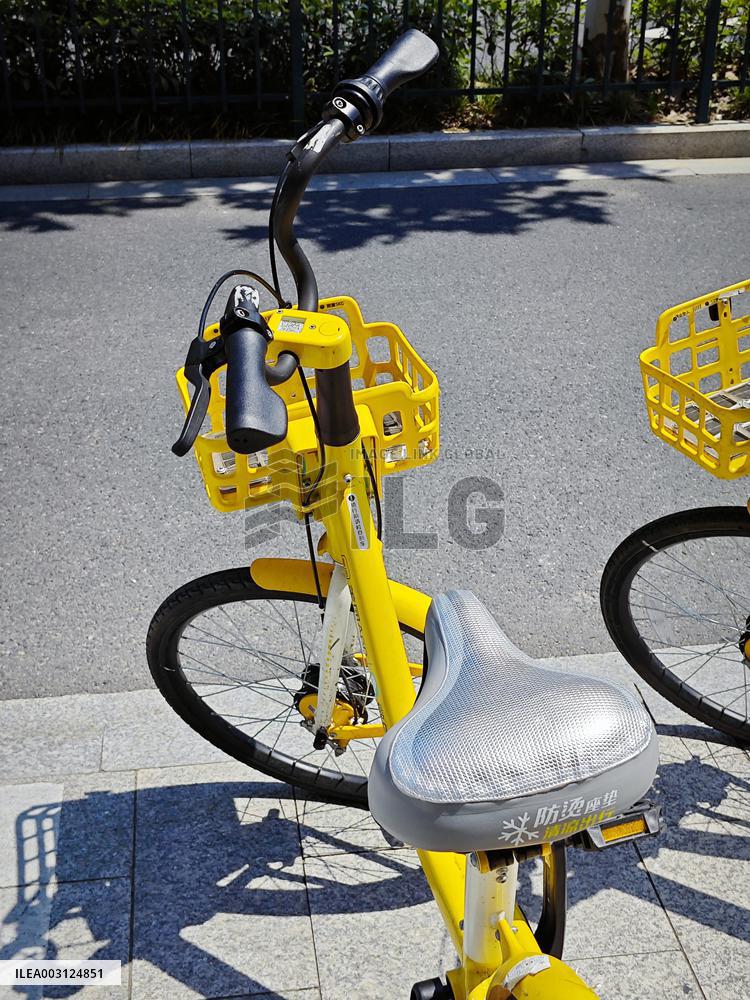 CHINA-ZHEJIANG-HANGZHOU-SHARED BIKES-SUN-PROOF COATS (CN)
