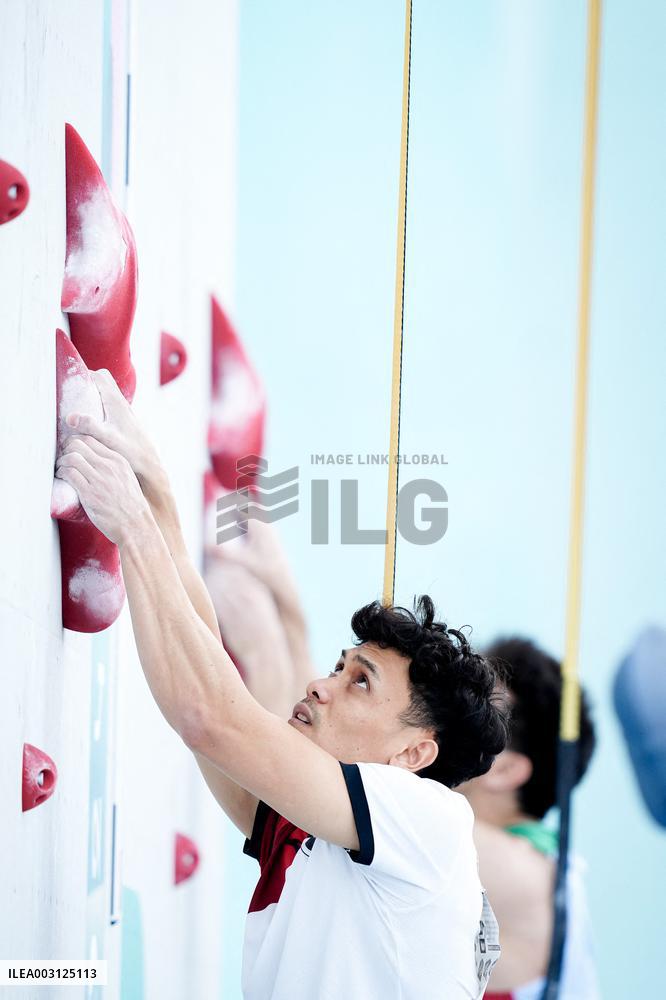 Paris 2024 - Climbing Men’s Speed - Veddriq Leonardo Wins Gold