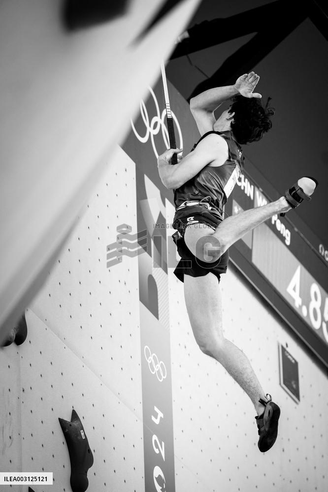 Paris 2024 - Climbing Men’s Speed - Veddriq Leonardo Wins Gold