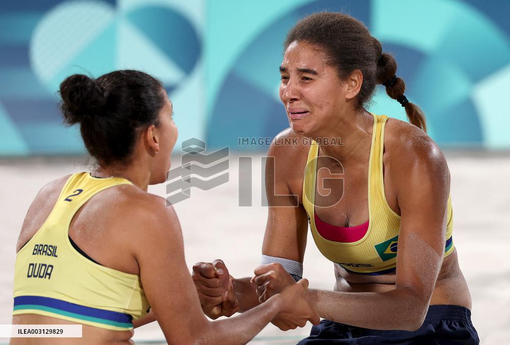 Paris 2024 - Brazil Reach Women's Beach Volleyball Final