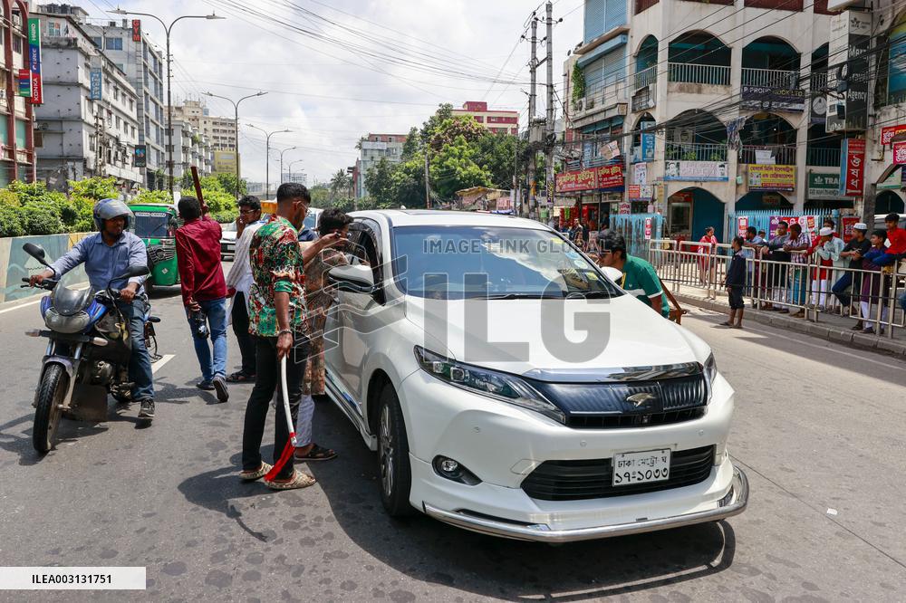 Bangladesh After PM Fleeing - Dhaka