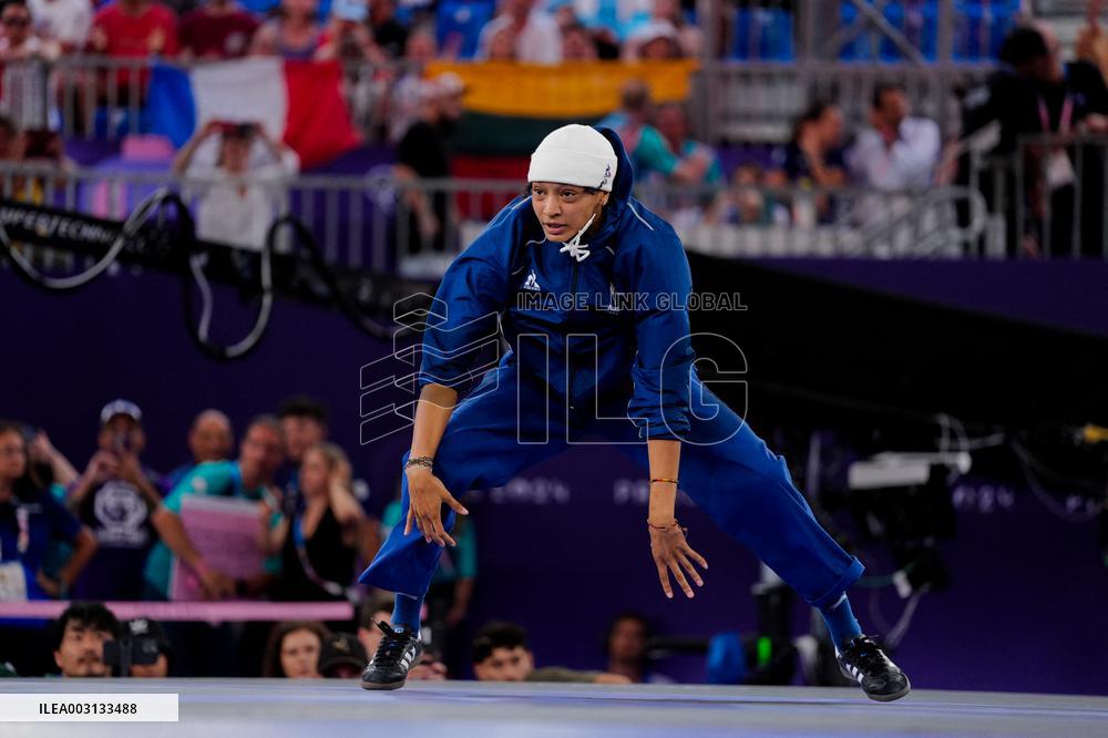Paris 2024 - Breaking B-Girls Competition
