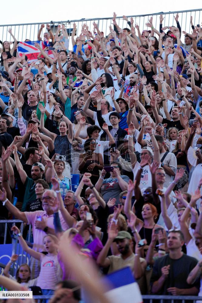 Paris 2024 - Breaking B-Girls Competition