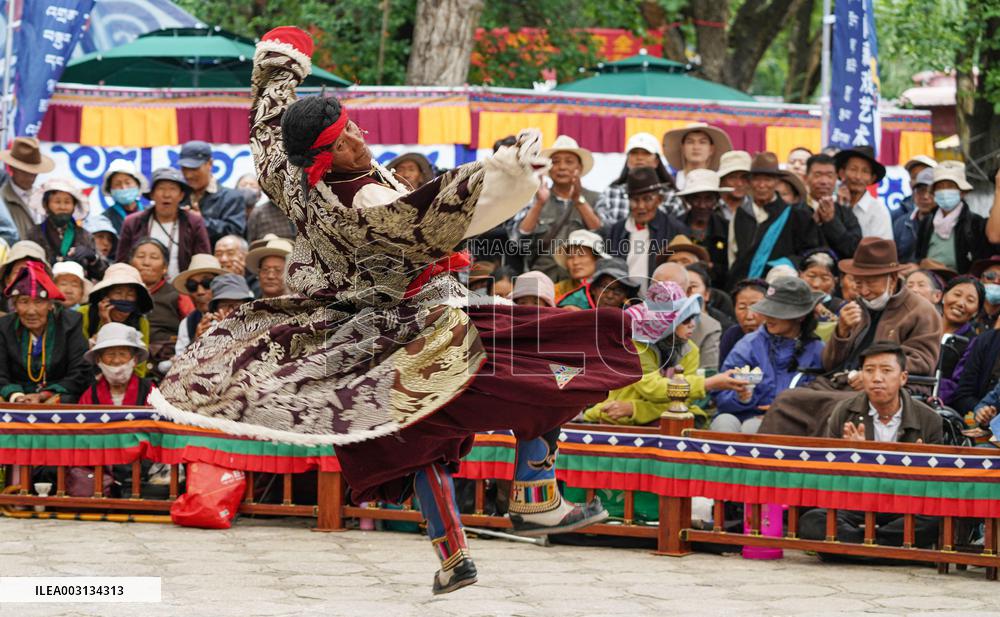 XINHUA PHOTOS OF THE DAY