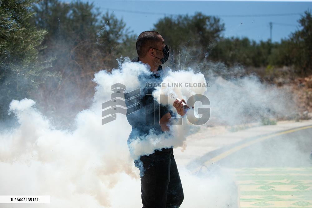 Palestinians Protest Against Israeli Settlements - West Bank