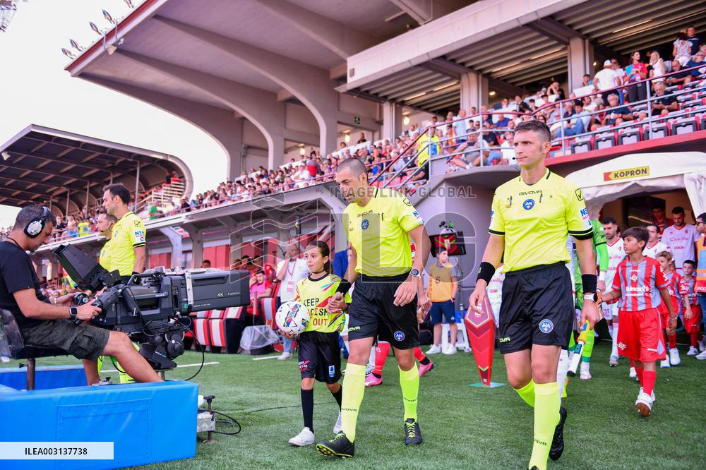 Italian football Coppa Italia match - US Cremonese vs SS Bari