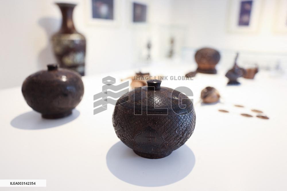 HainanOutlook | Inheritor of coconut shell carving in Hainan dedicates to the innovation and promotion of the art
