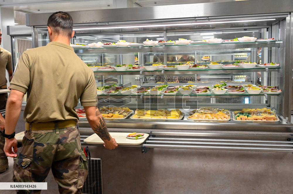 Illustration Camp Corporal Alain Minoun - Paris