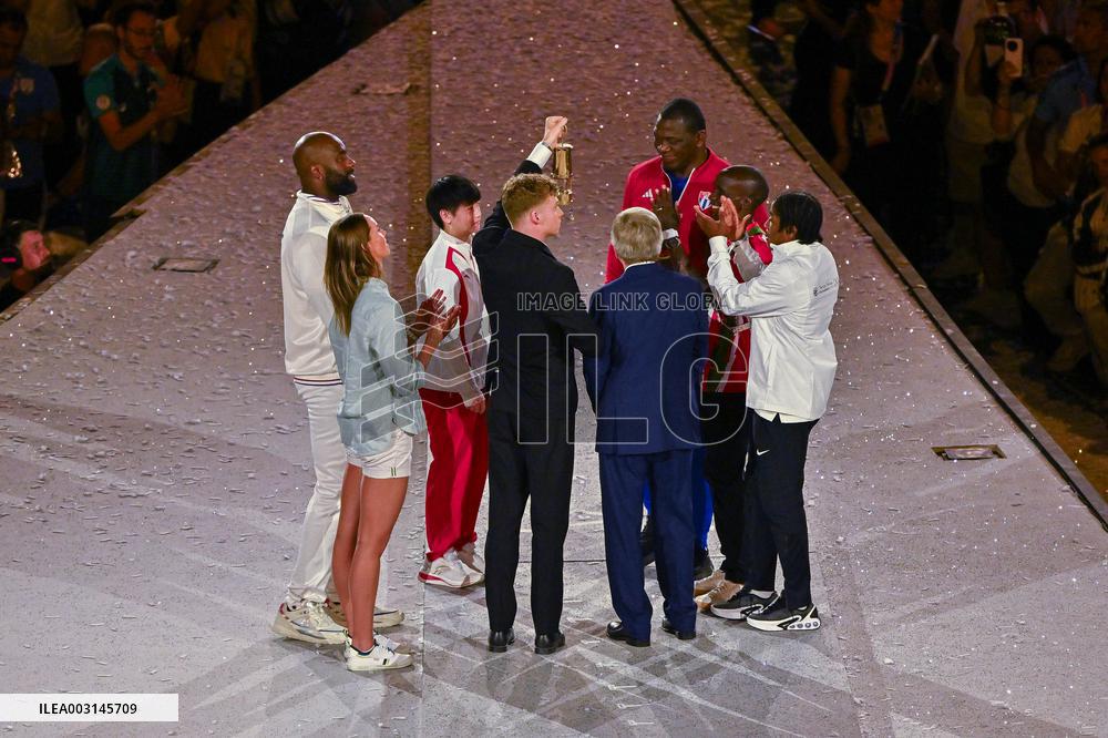 Paris 2024 - Extinction Of The Olympic Flame