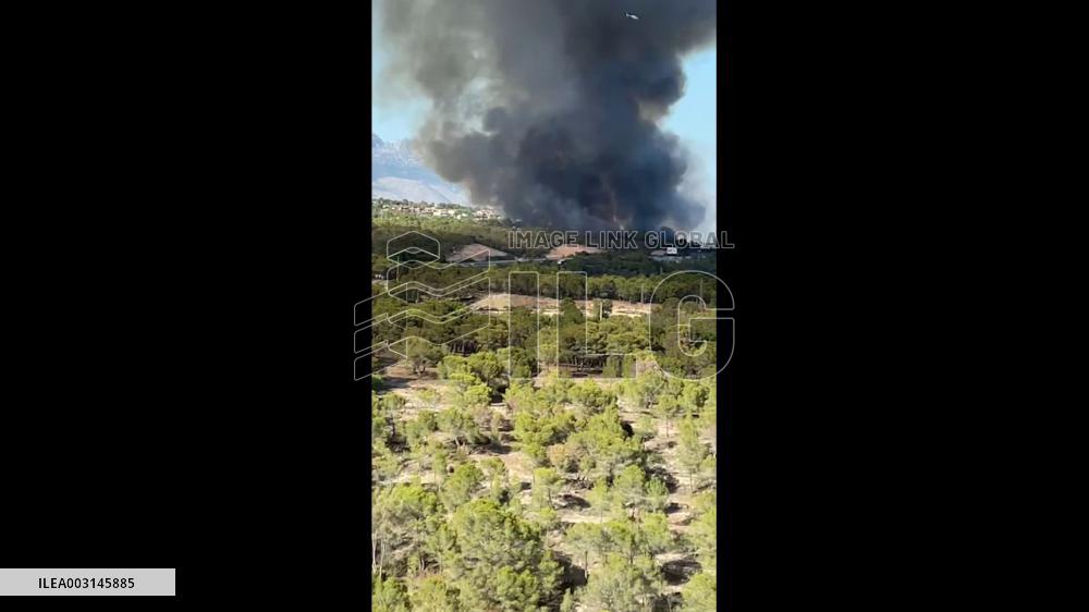 Spain: Forest Fire Prompts Highway Closure In Benidorm, Alicante 4