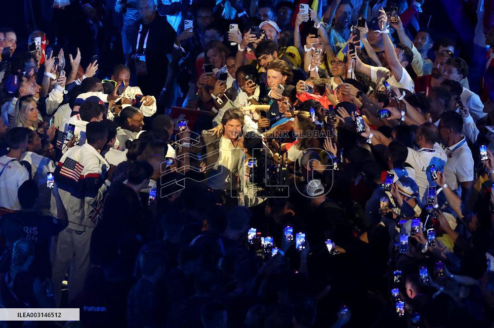 XINHUA PHOTOS OF THE DAY