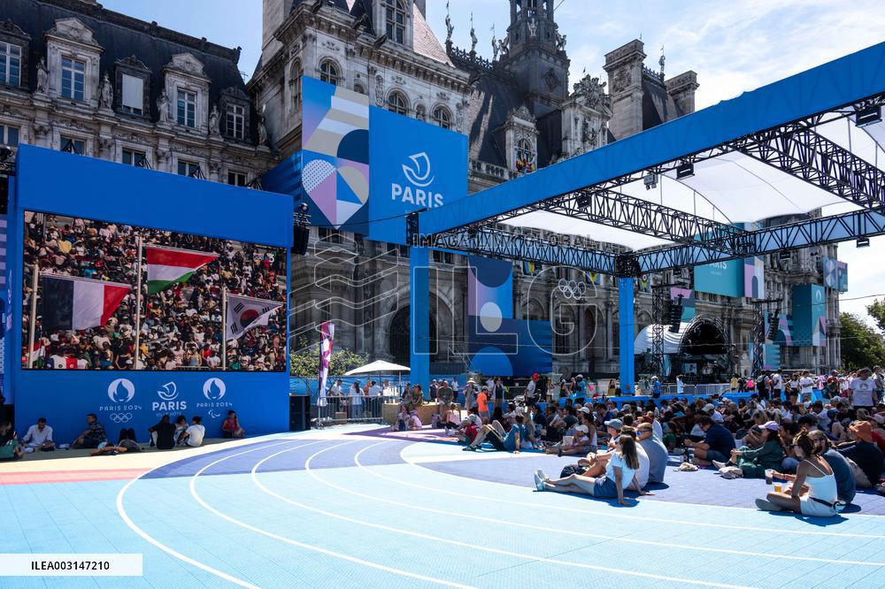 Paris 2024 - Terrasse Of Hotel de Ville