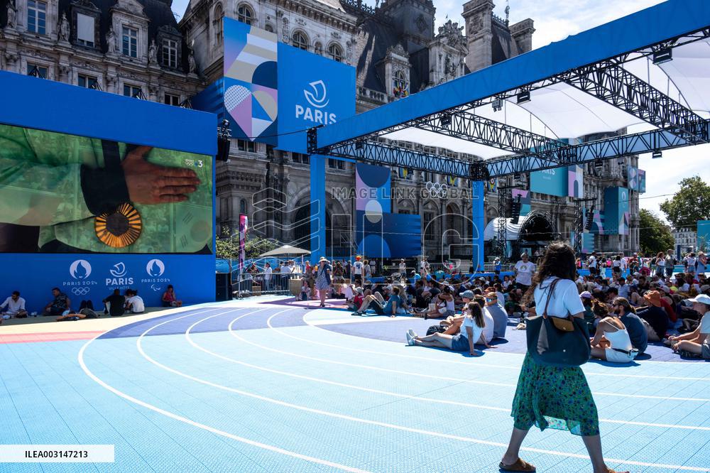 Paris 2024 - Terrasse Of Hotel de Ville