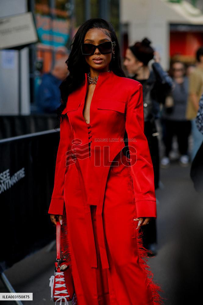 PFW - Street Style