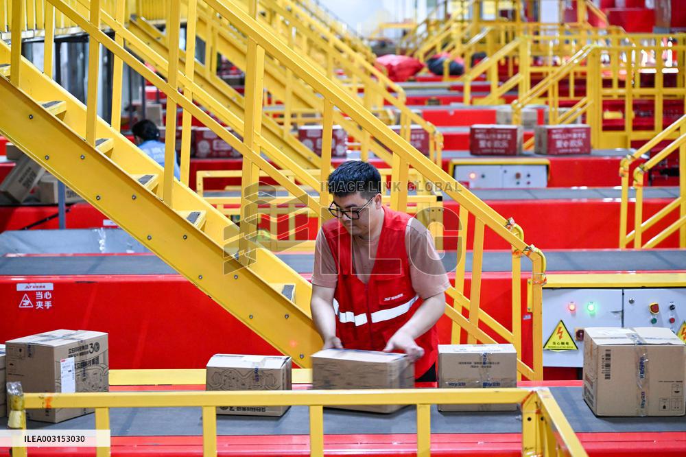 China Express Business Volume