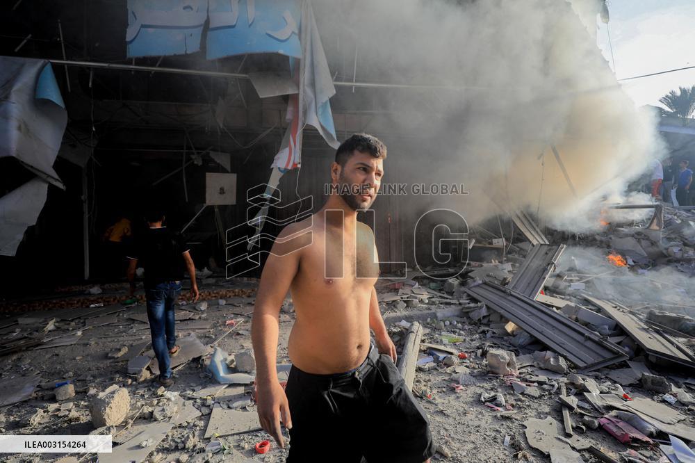 Files - Israeli Air Airstrikes In Khan Yunis - Gaza