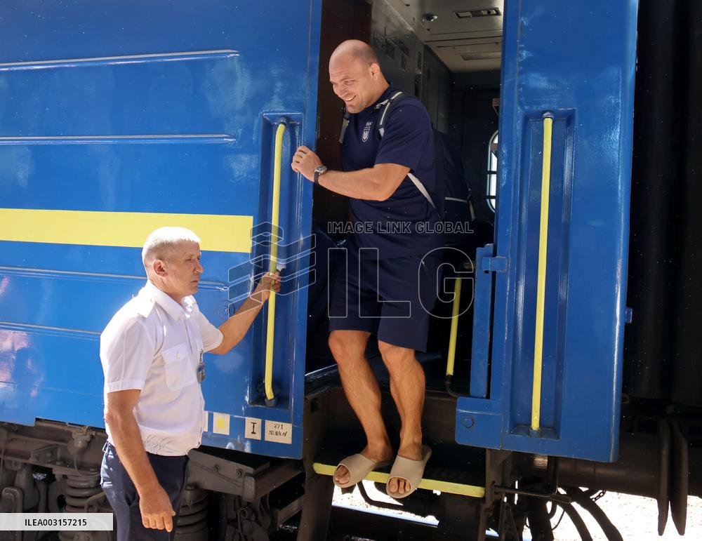 Ukrainian freestyle wrestlers and modern pentathletes back from Paris 2024 Olympics