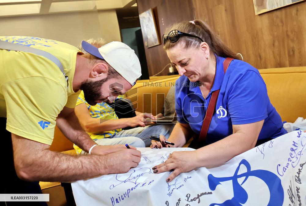 Ukrainian freestyle wrestlers and modern pentathletes back from Paris 2024 Olympics