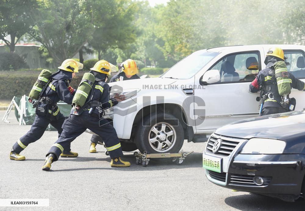 New Energy Electric Vehicle Fire Drill