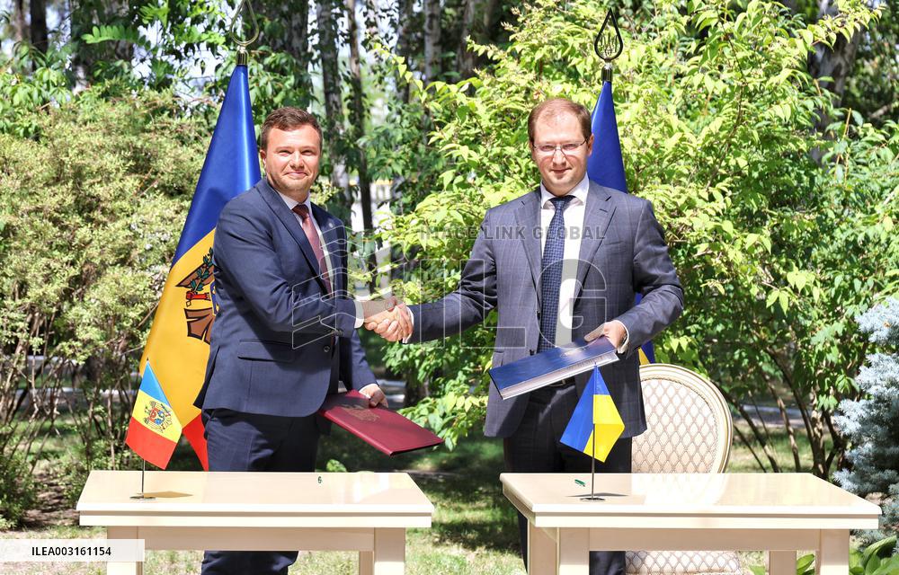 Ukraine and Moldova ink deal on Espoo Convention implementation