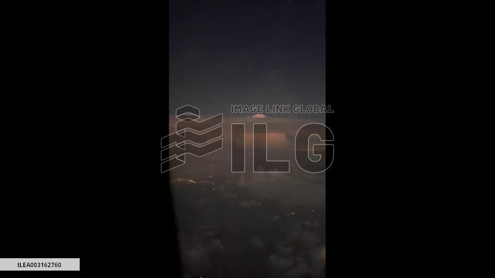 US: Thunderstorm Brings Spectacular Lightning Show Over Oklahoma