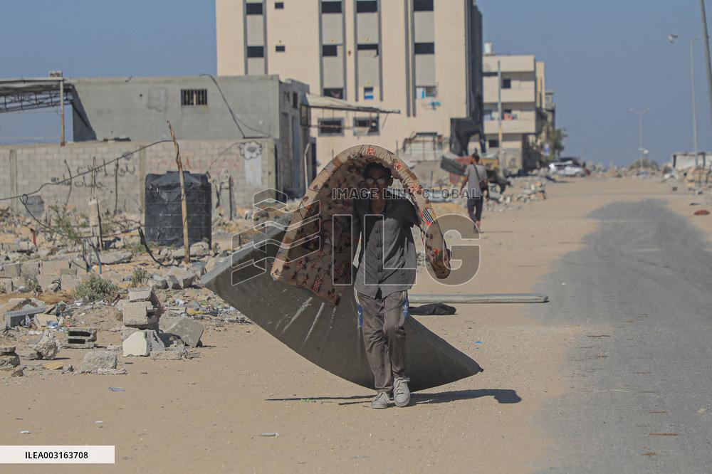 Latest Strikes Hit Hamad Towers In Khan Younis - Gaza