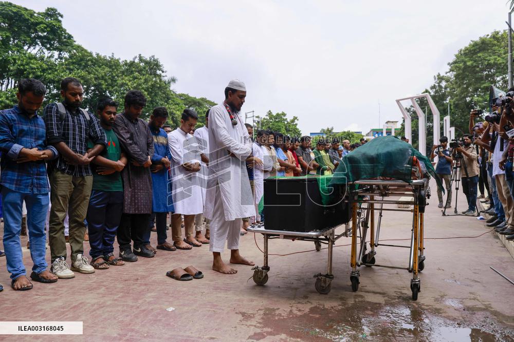 Activists of Anti-Discrimination Student movement attend funeral of two fellow students in Dhaka