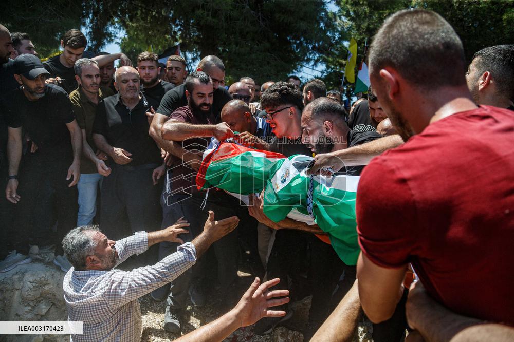 Palestinian Killed As Israeli Settlers Torch Jit - West Bank