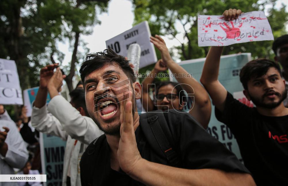 National Strike Held Over Doctor's Rape And Murder - India