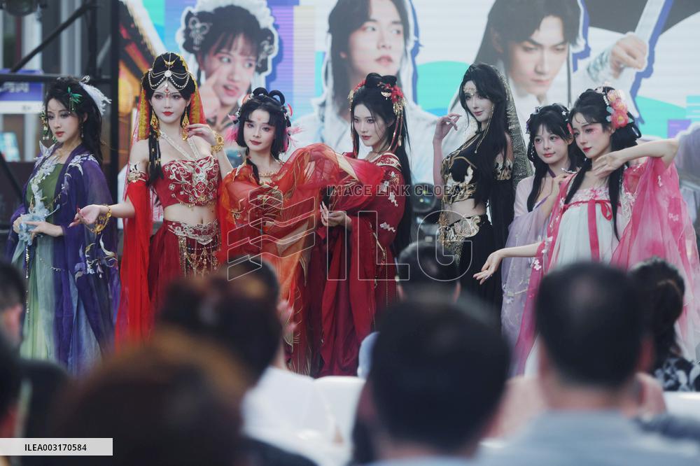 The First Immersive Block in Hangzhou