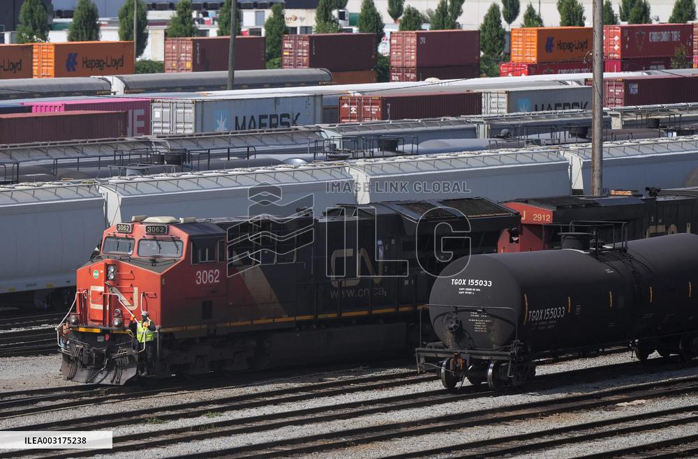 Canada-Wide Freight Rail Stoppage Looms