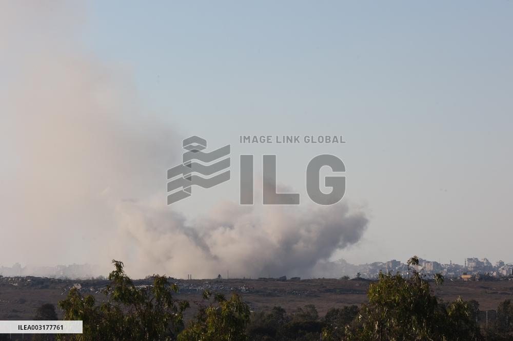 12 Killed In Israeli Strike On School - Gaza