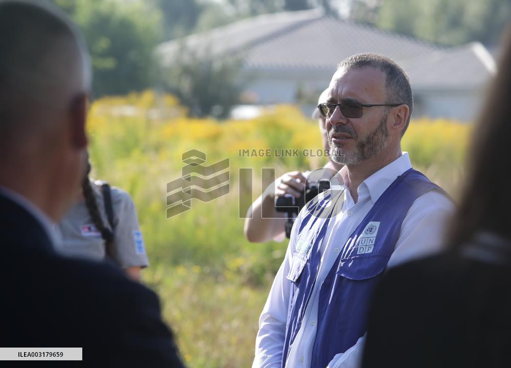 Launch of humanitarian demining project involving women canine handlers in Ukraine