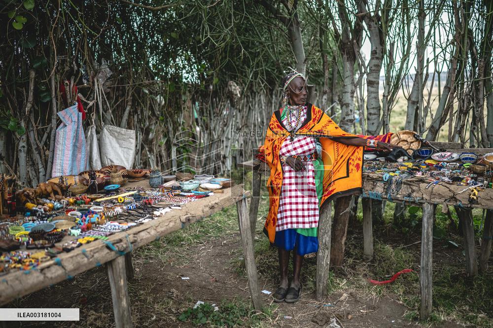 Maasai Village Open To Tourists - Kenya